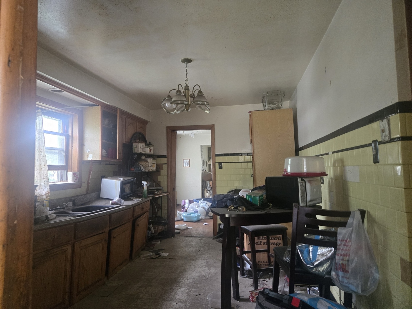 1353 W 96th Street, Chicago, IL 60643