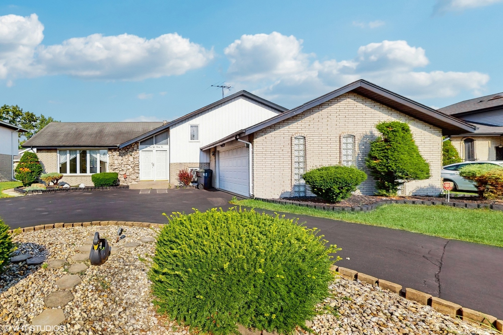 16822 Merrill Avenue, South Holland, IL 60473