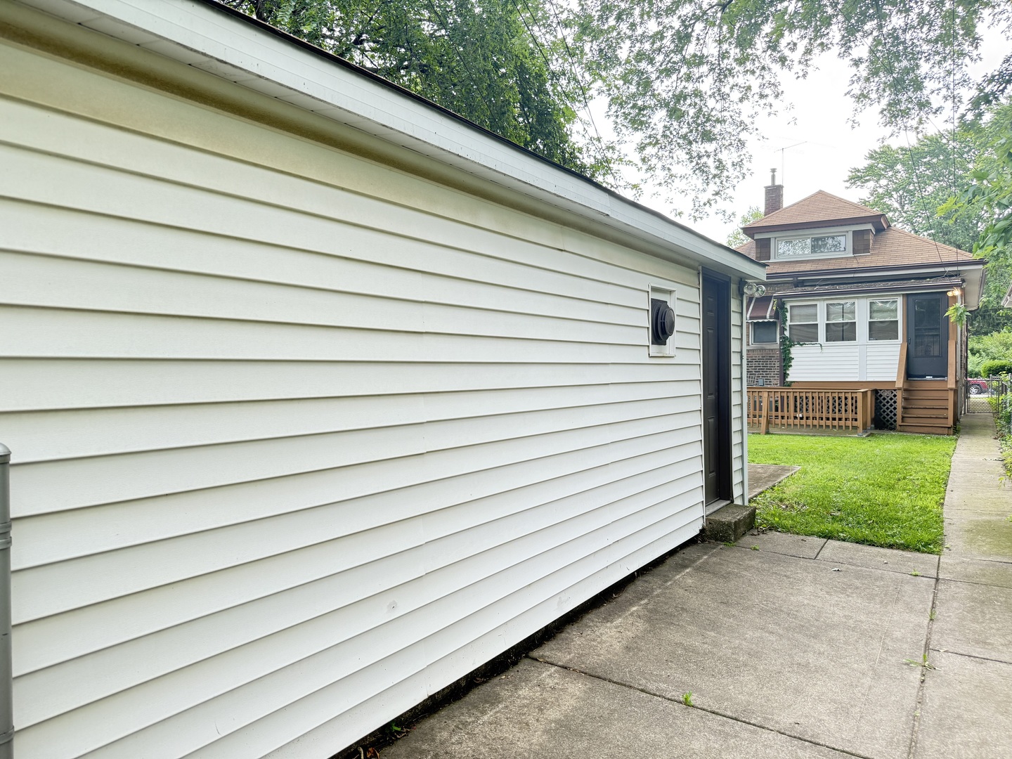 11646 S Lowe Avenue, Chicago, IL 60628