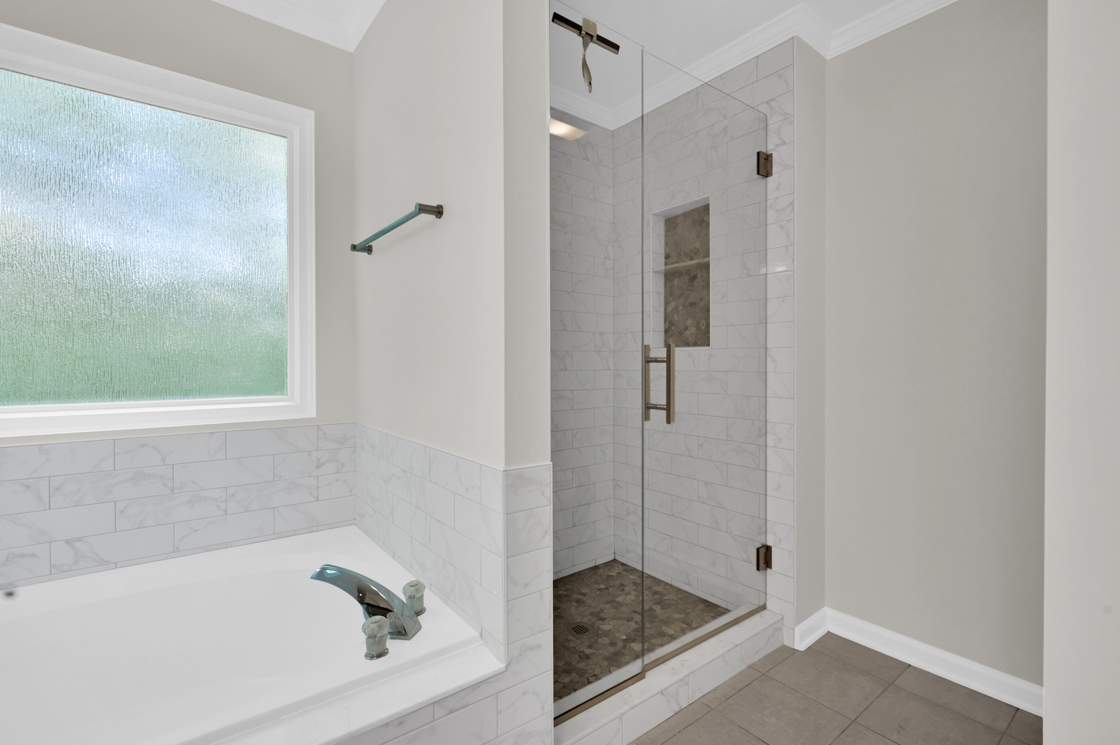 502 Windsor Circle, Fox River Grove, IL 60021