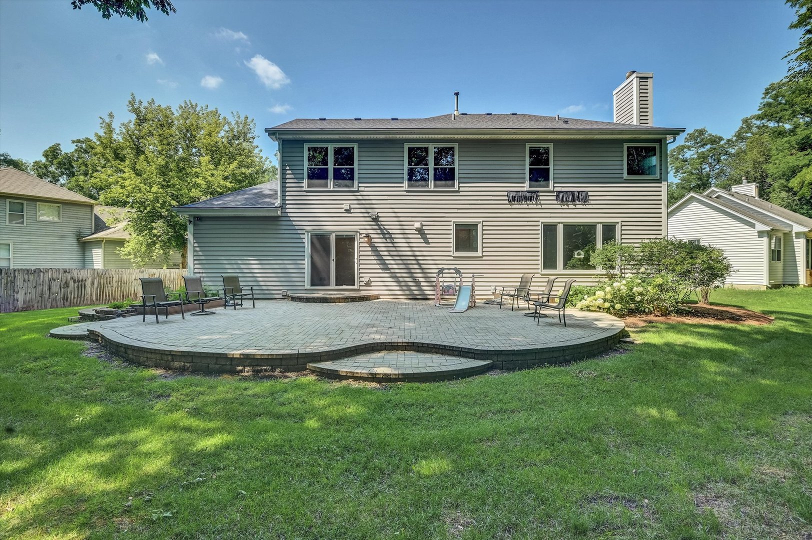 502 Windsor Circle, Fox River Grove, IL 60021