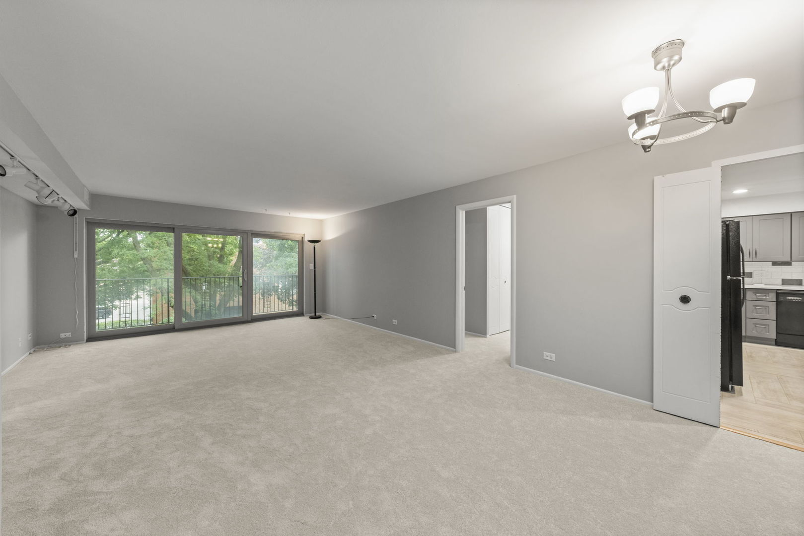 339 Home Avenue #3B, Oak Park, IL 60302