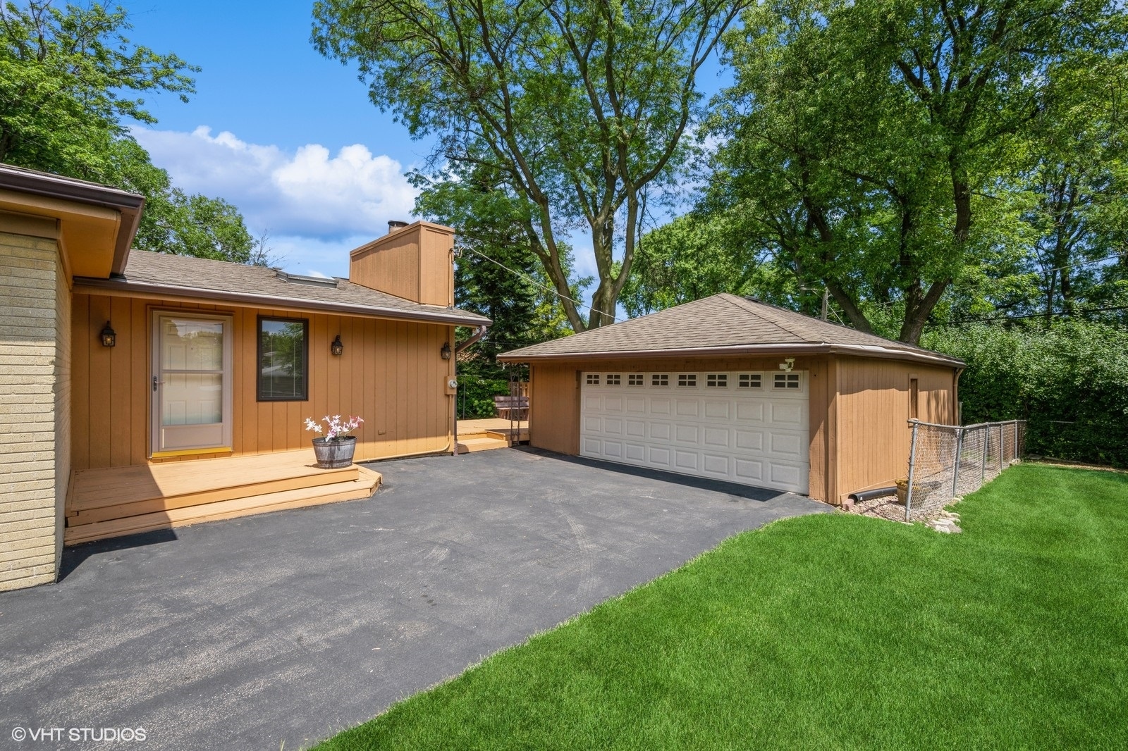 2530 Donald Court, Glenview, IL 60025