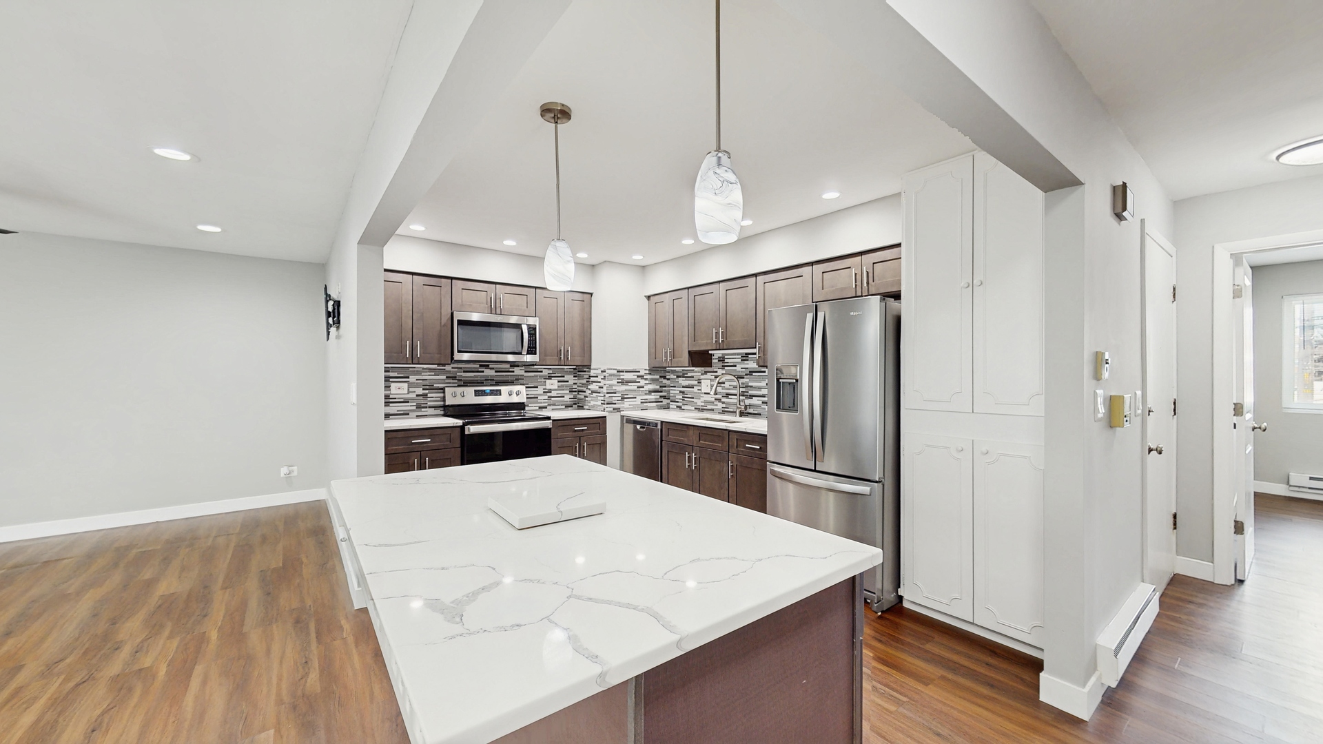 1436 W Farwell Avenue #2D, Chicago, IL 60626