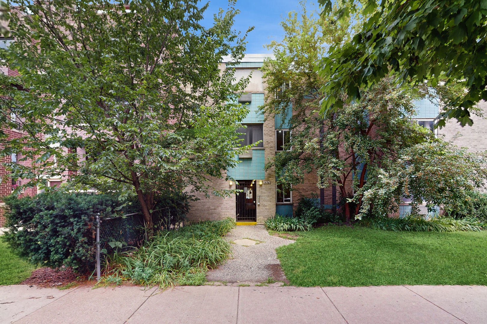 1436 W Farwell Avenue #2D, Chicago, IL 60626