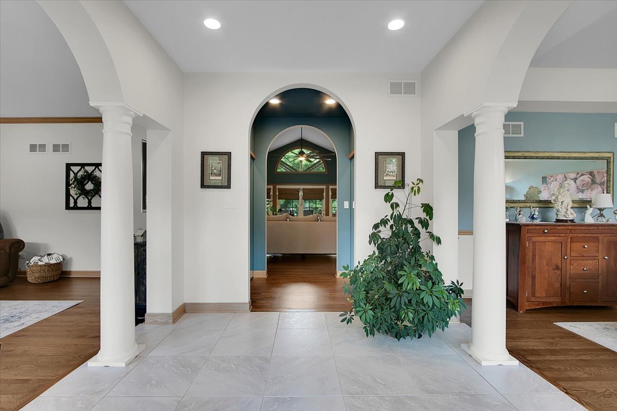 16762 S Deer Path Drive, Homer Glen, IL 60491