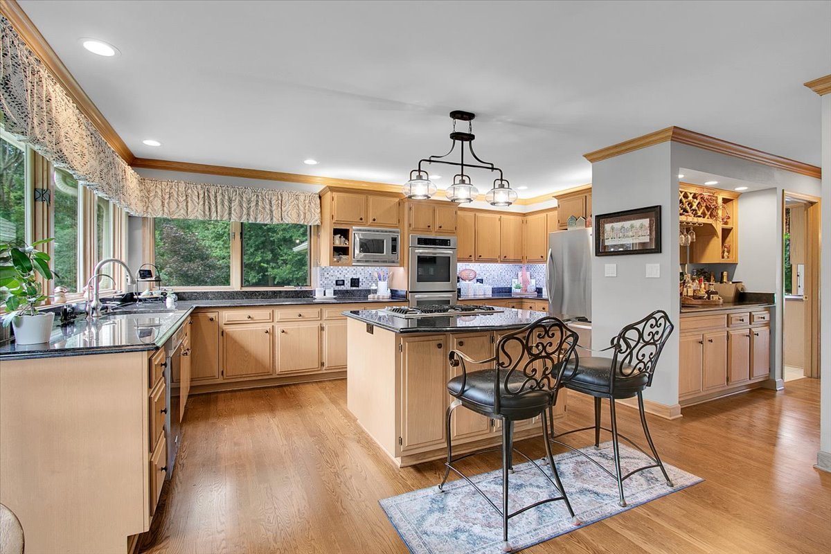 16762 S Deer Path Drive, Homer Glen, IL 60491