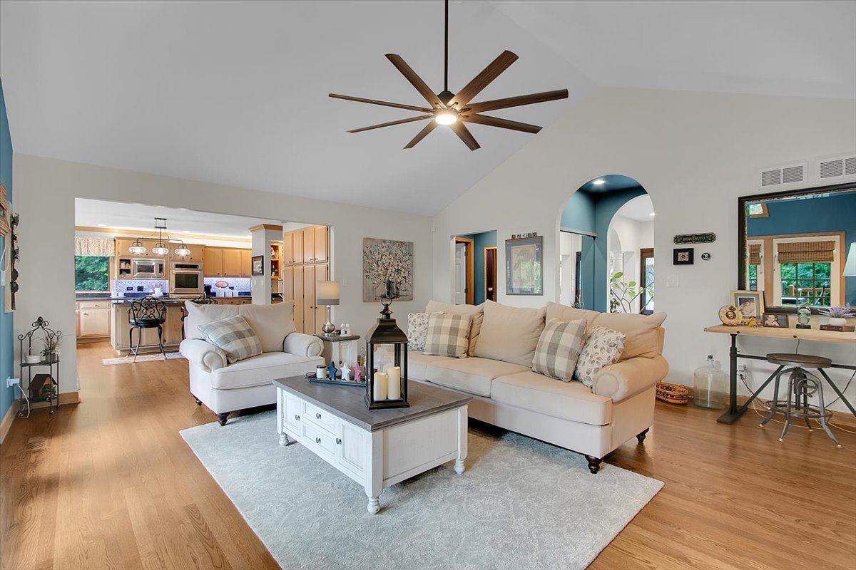 16762 S Deer Path Drive, Homer Glen, IL 60491