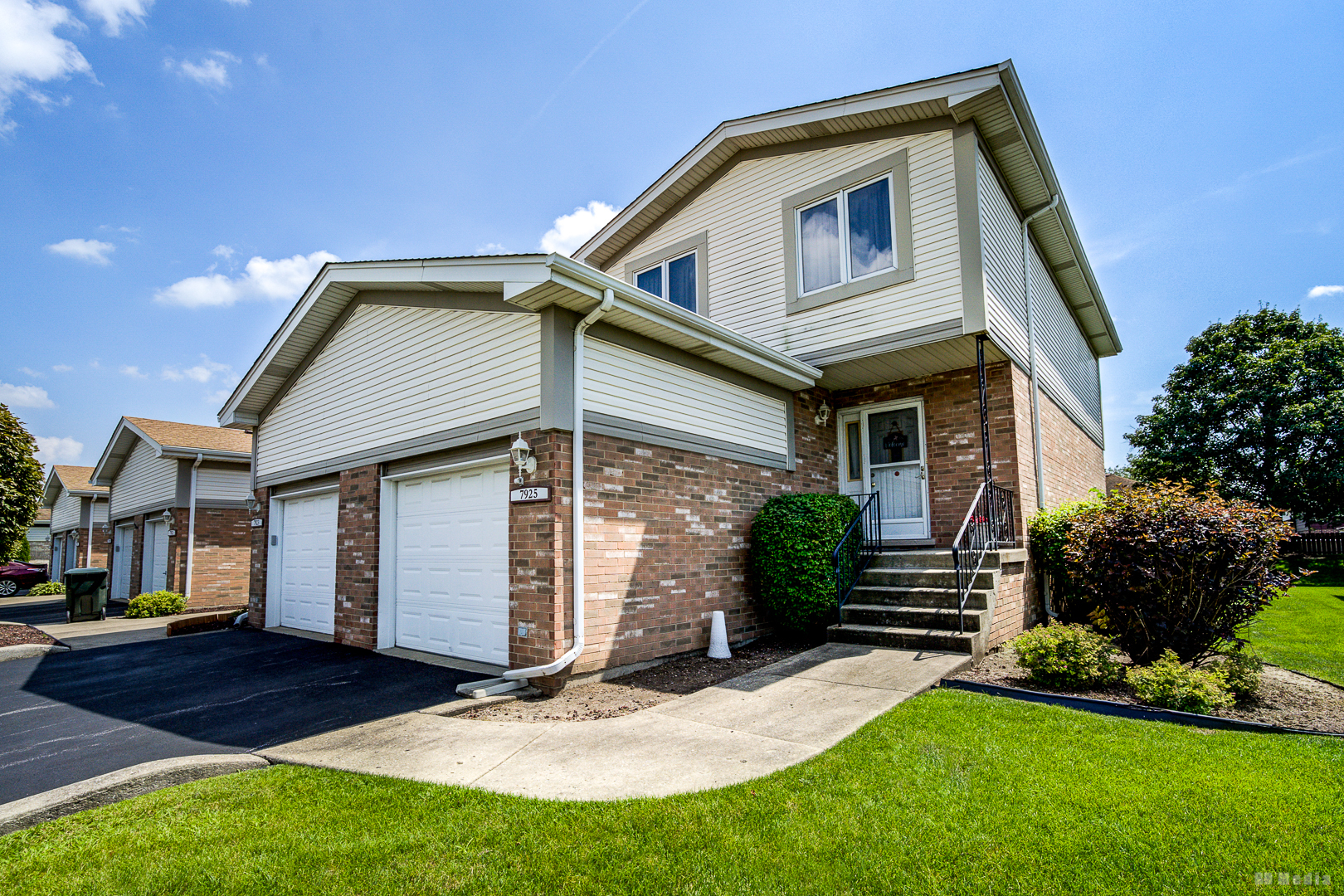 7925 160th Street, Tinley Park, IL 60477