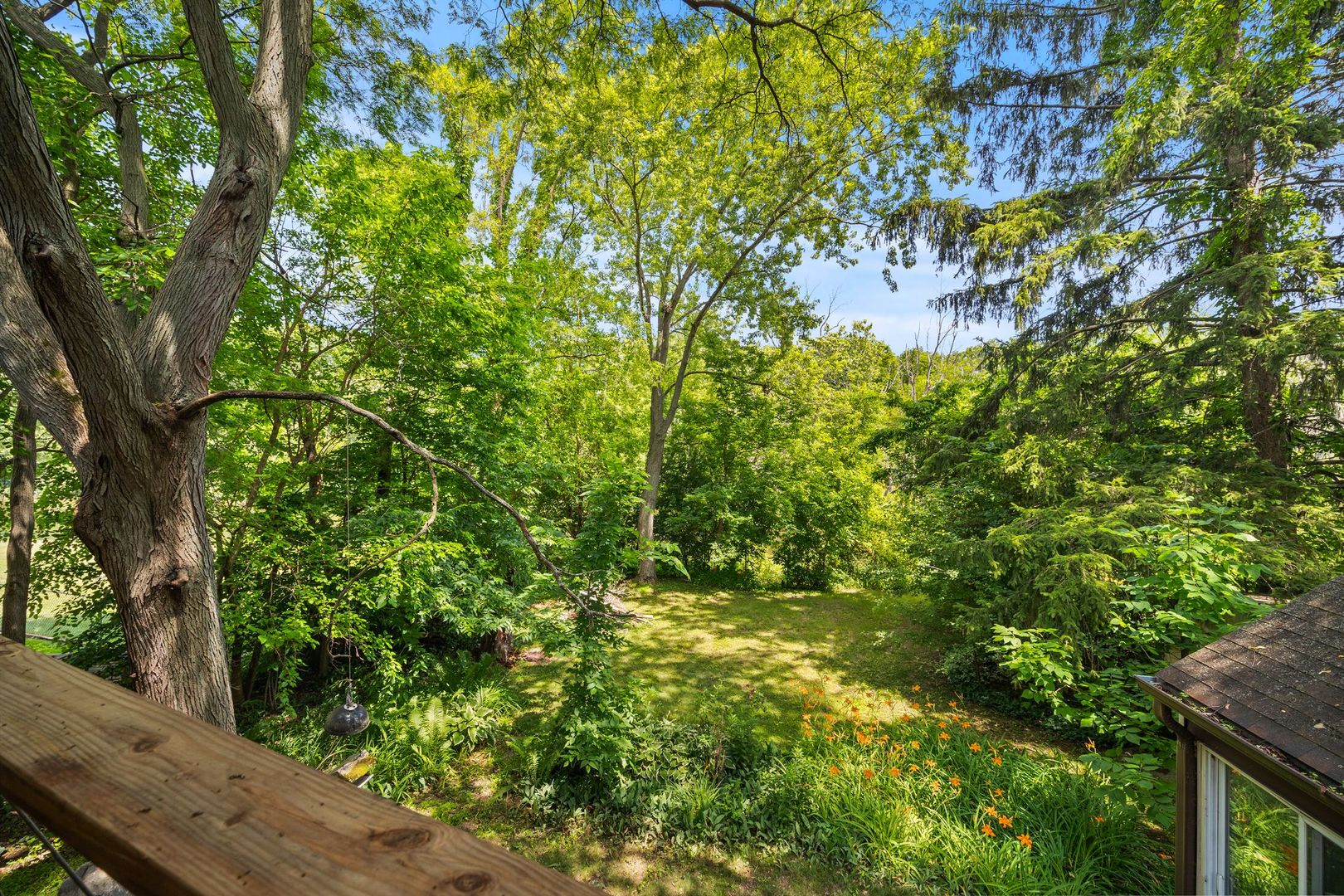 614 Riverside Drive, Libertyville, IL 60048
