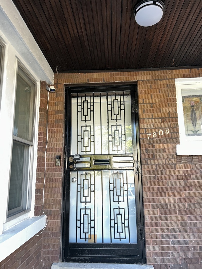 7808 S Vernon Avenue, Chicago, IL 60619