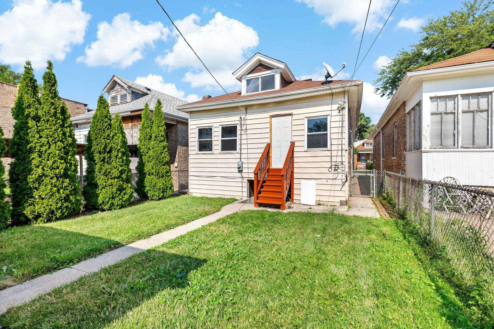 7808 S Vernon Avenue, Chicago, IL 60619