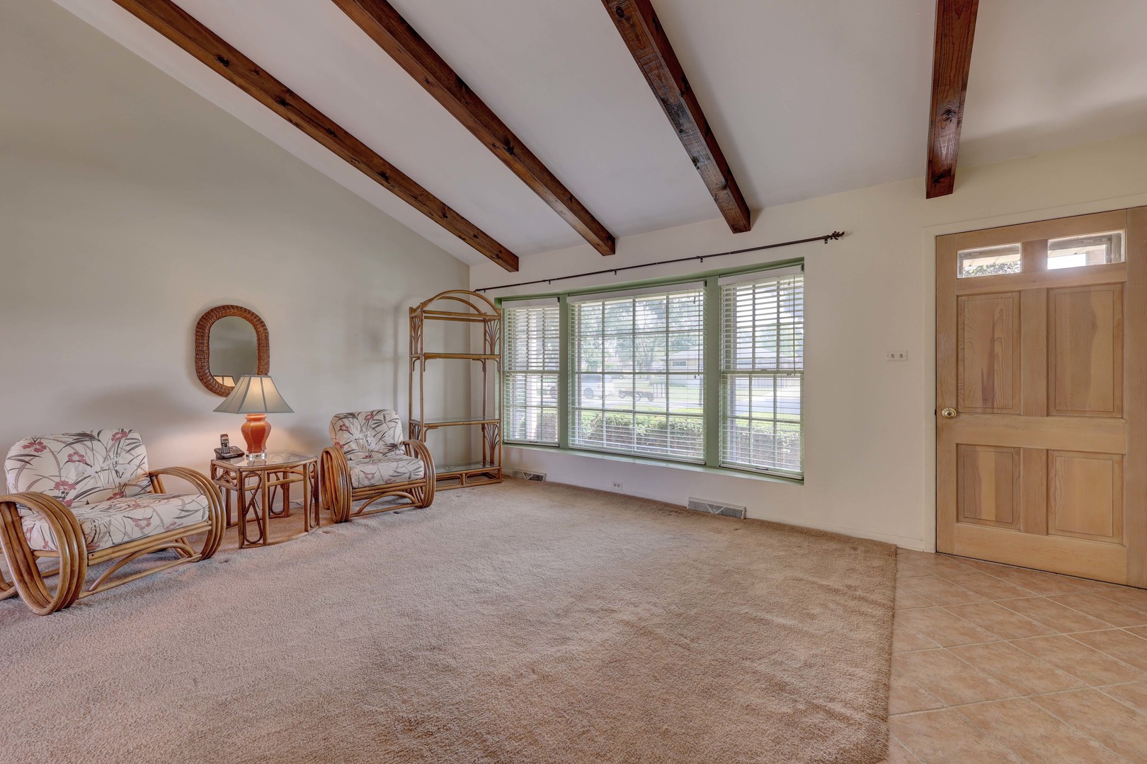 410 Dover Drive, Des Plaines, IL 60018
