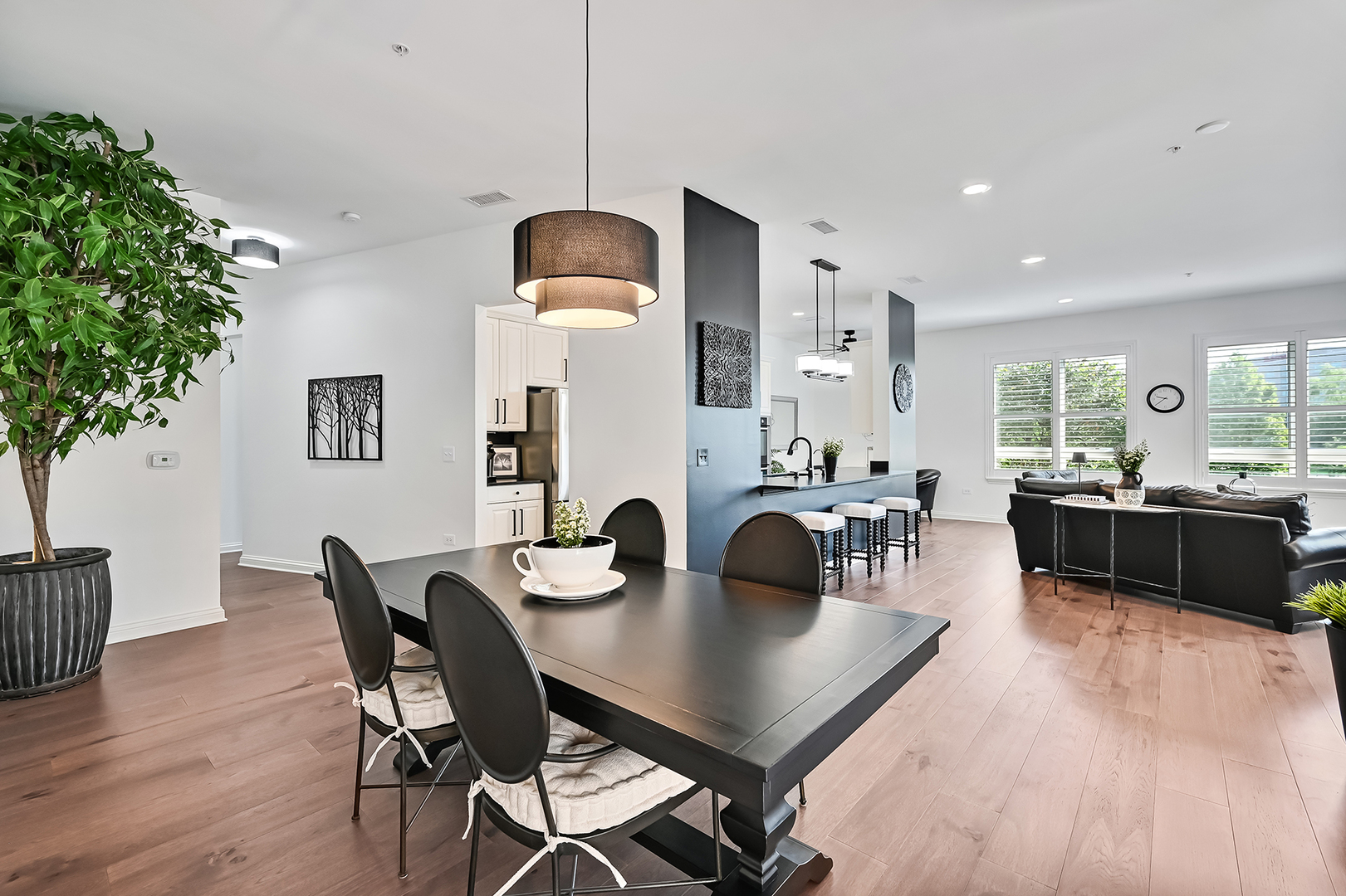 1000 Village Center Drive #113, Burr Ridge, IL 60527