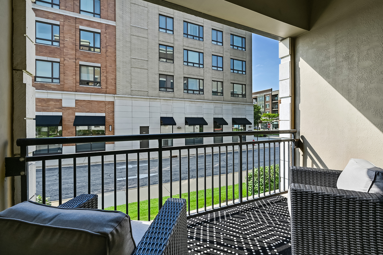 1000 Village Center Drive #113, Burr Ridge, IL 60527