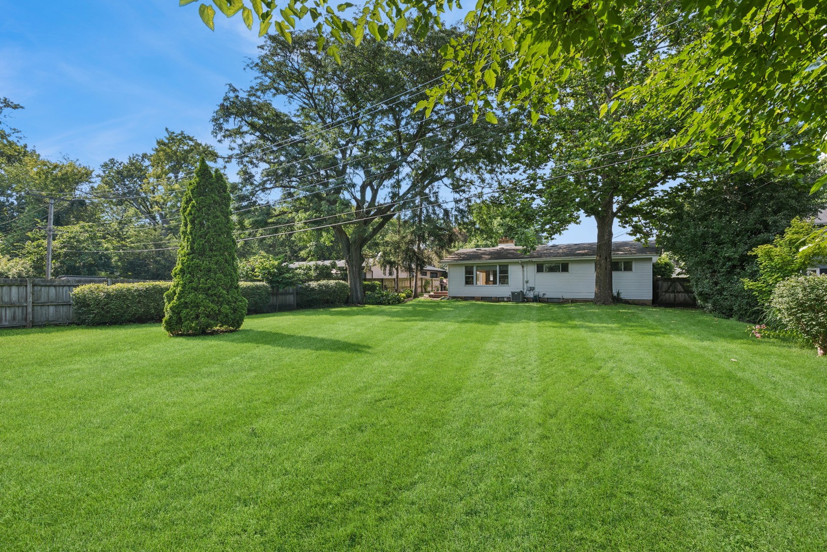22w603 Arbor Lane, Glen Ellyn, IL 60137