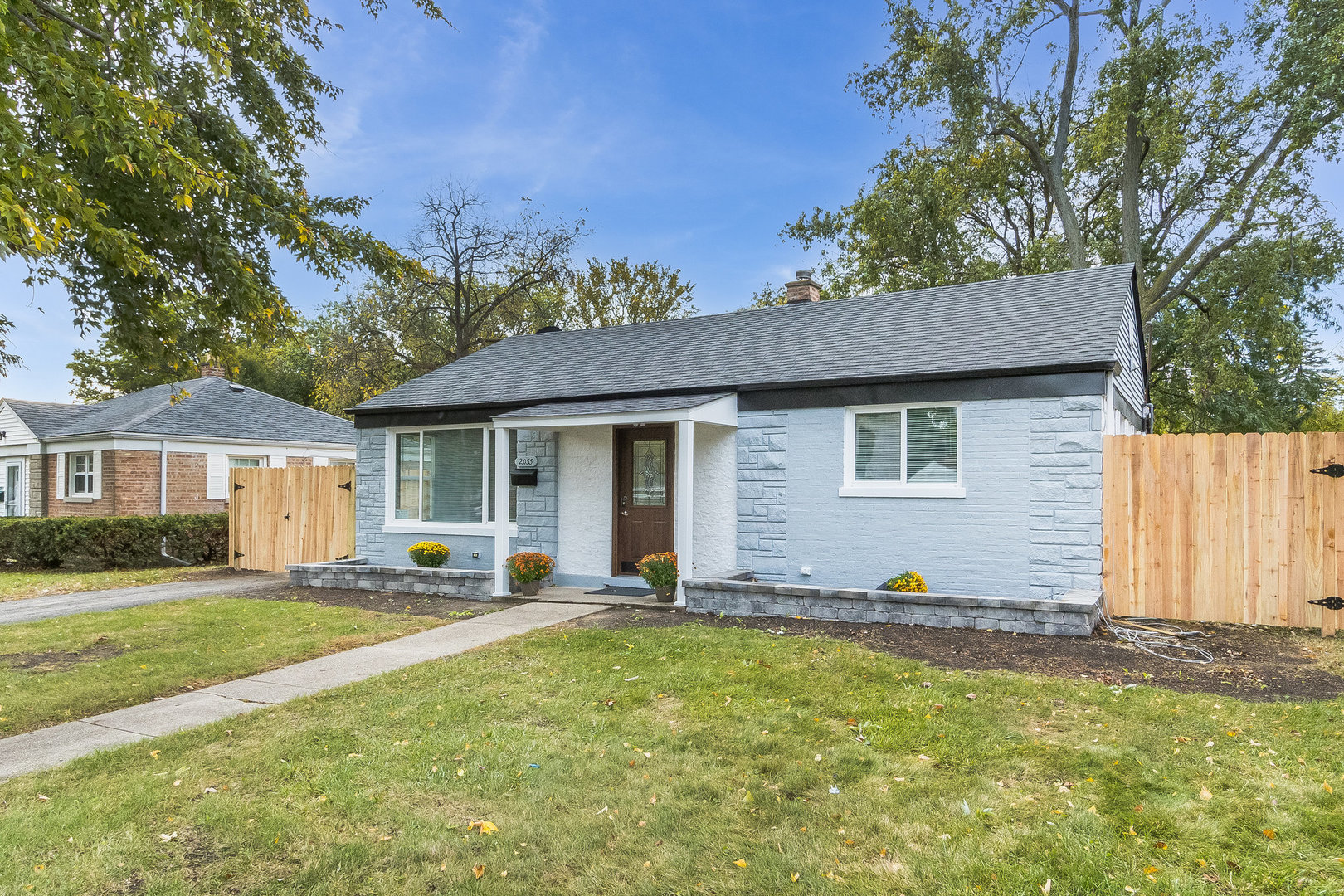2055 Magnolia Road, Homewood, IL 60430