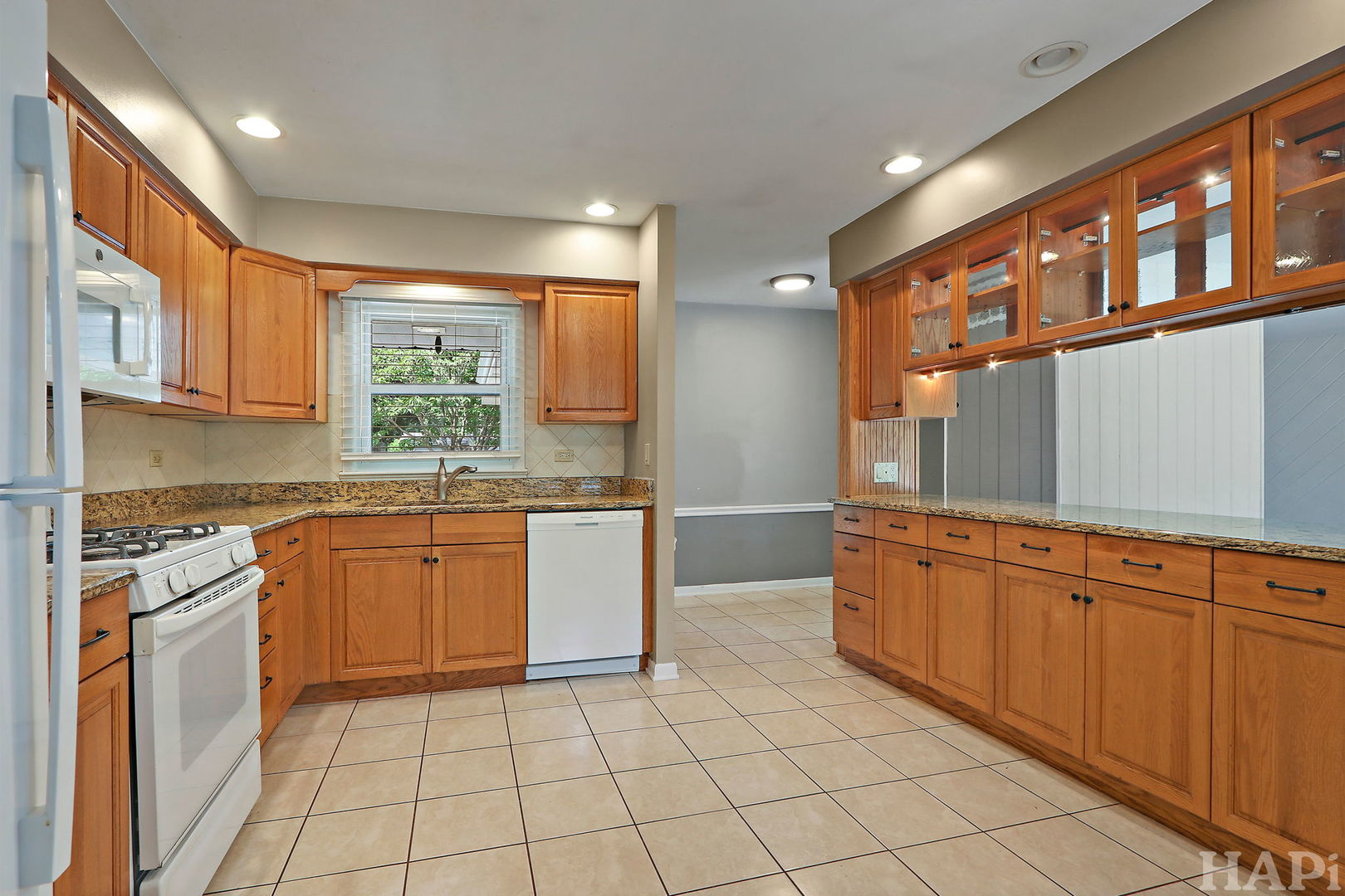 861 Beach Place, Mundelein, IL 60060