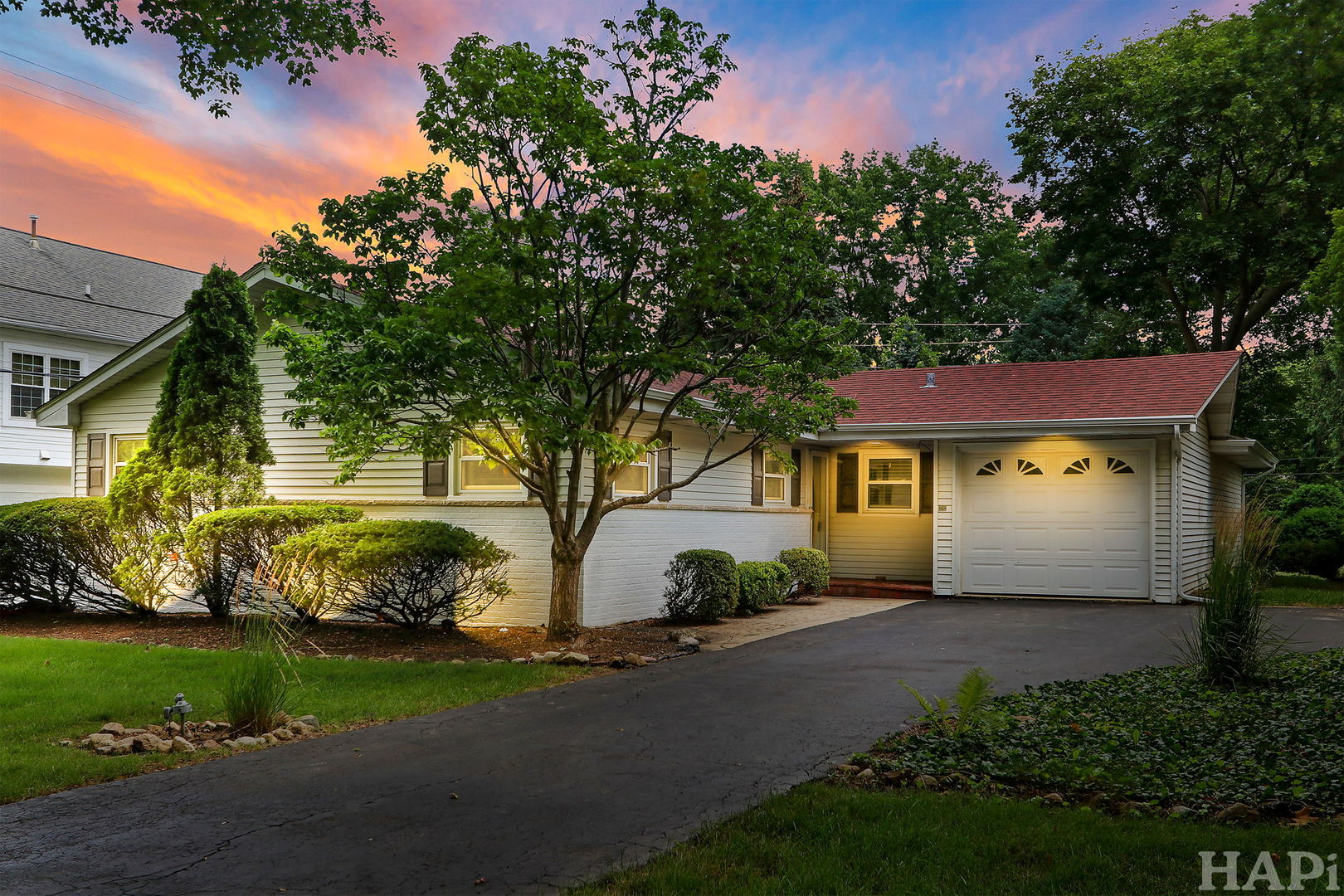 861 Beach Place, Mundelein, IL 60060