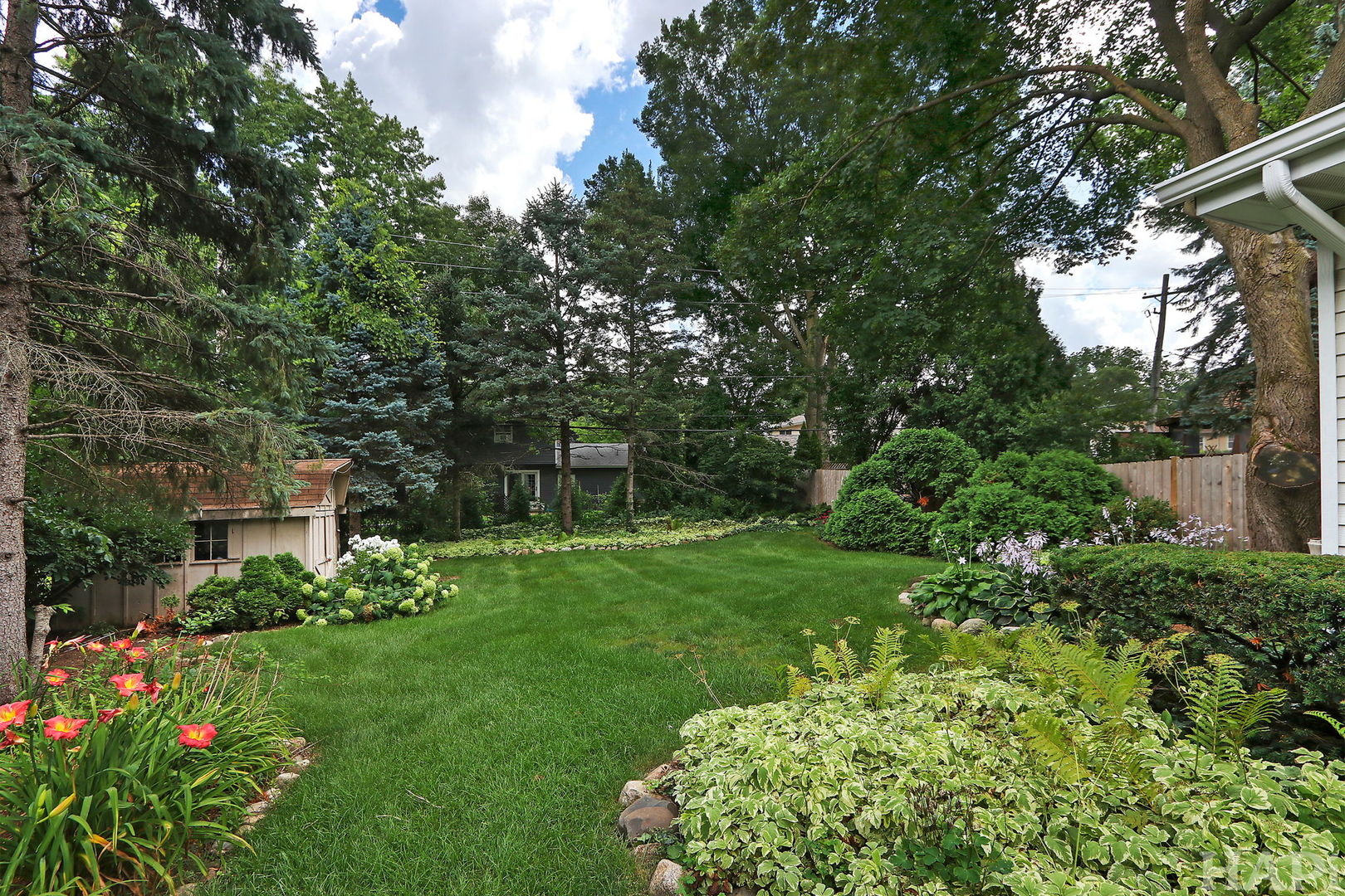 861 Beach Place, Mundelein, IL 60060
