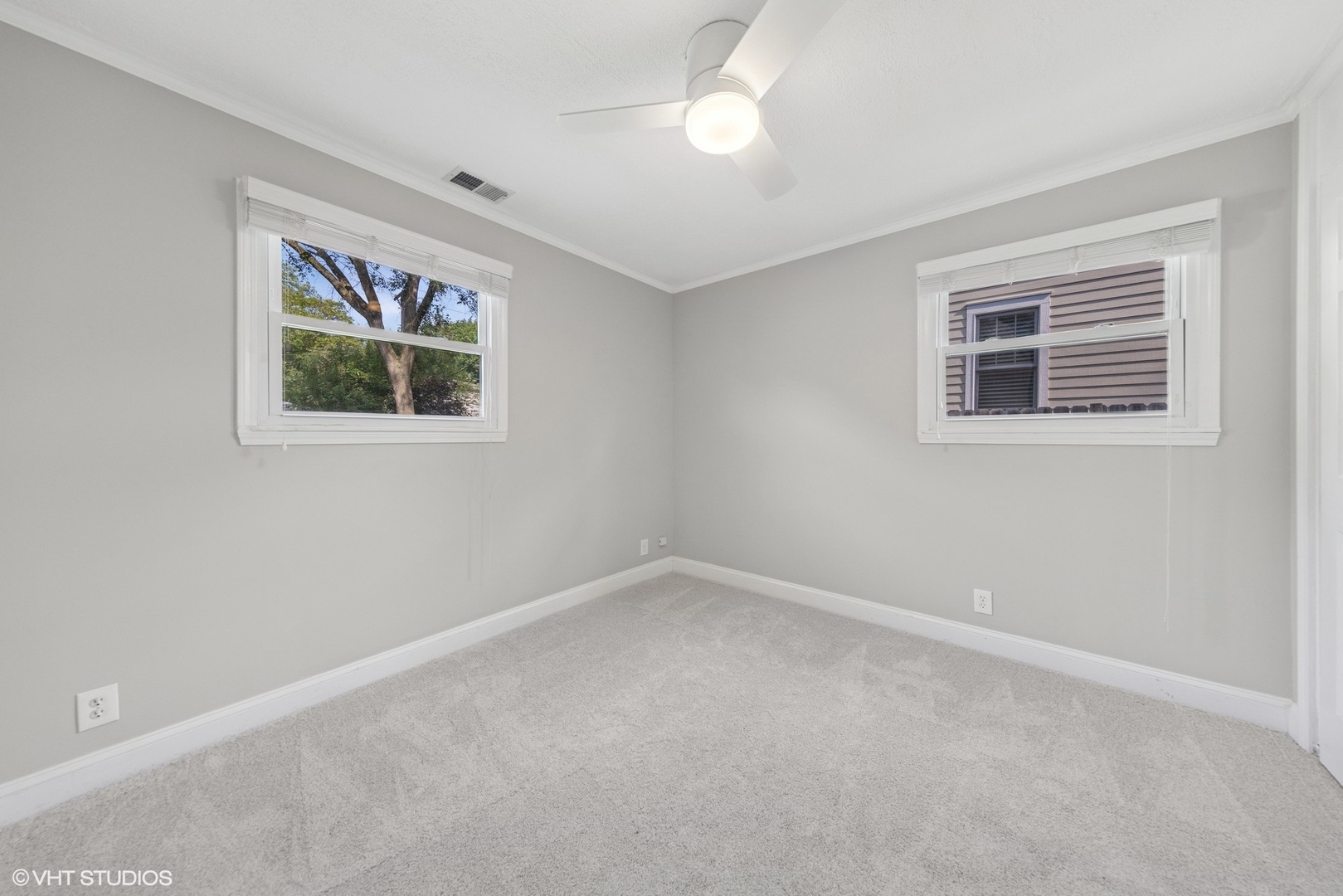 132 MOHAWK Drive, Clarendon Hills, IL 60514