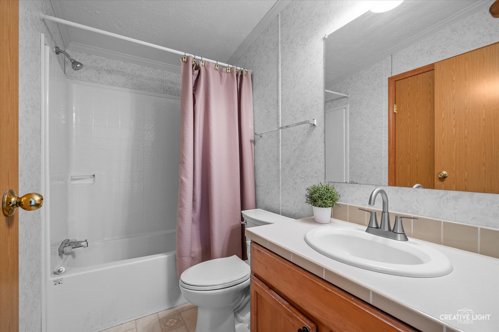 879 Meadowlark Circle #B, Sandwich, IL 60548