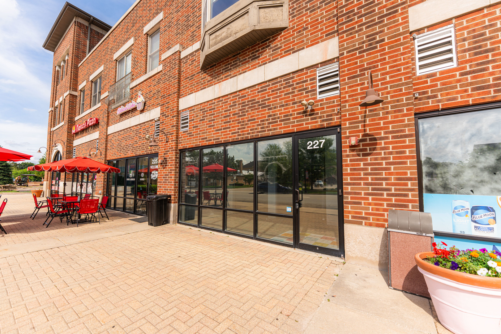 227 S Main Street, Bartlett, IL 60103