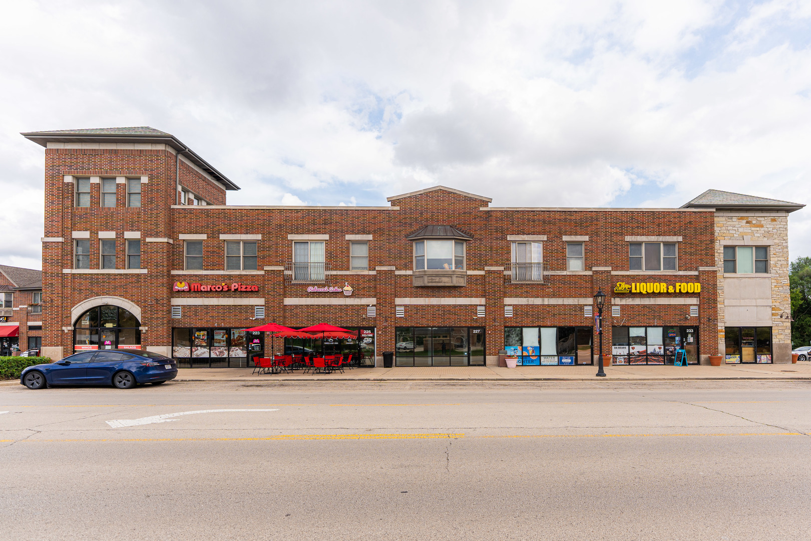227 S Main Street, Bartlett, IL 60103