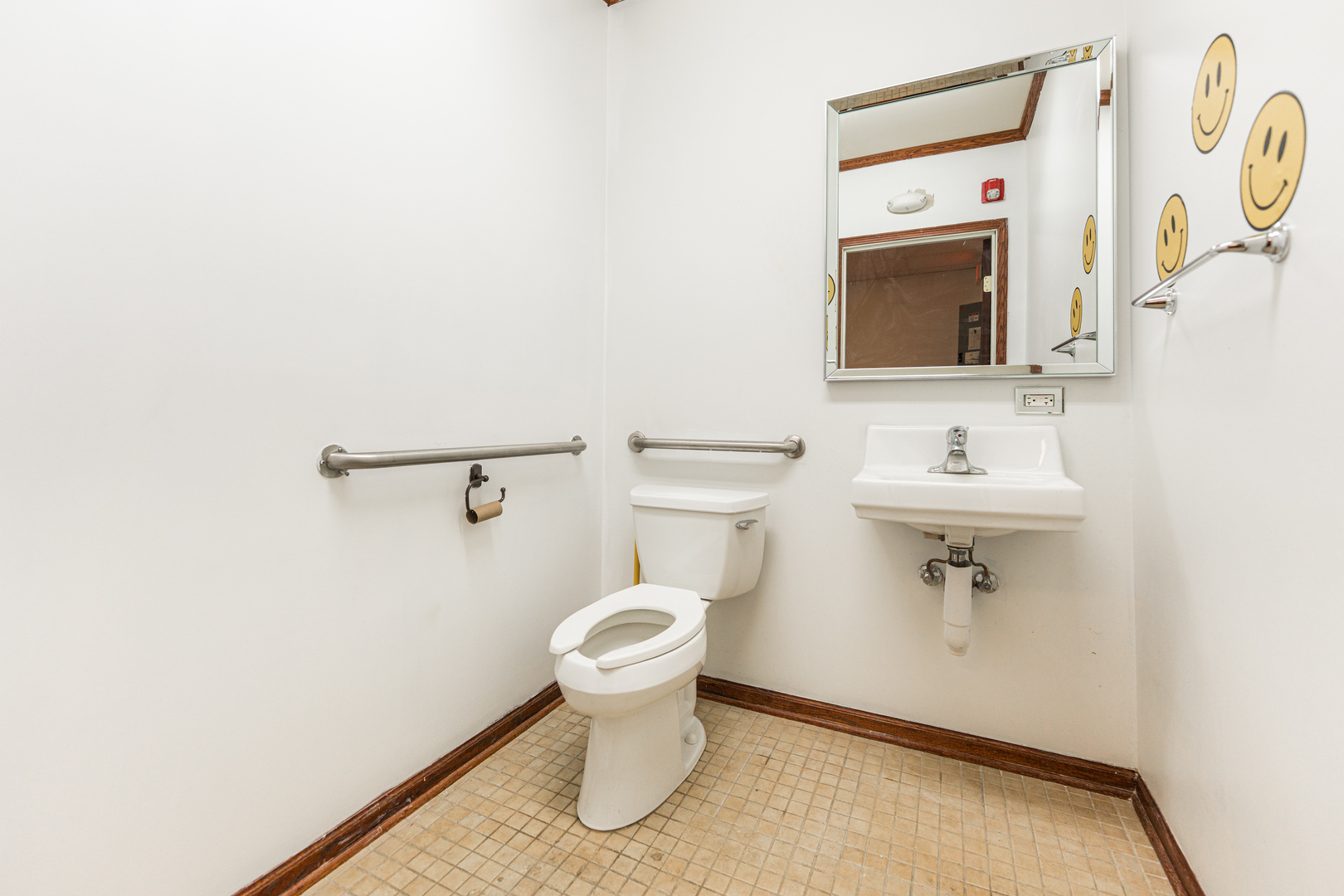 227 S Main Street, Bartlett, IL 60103