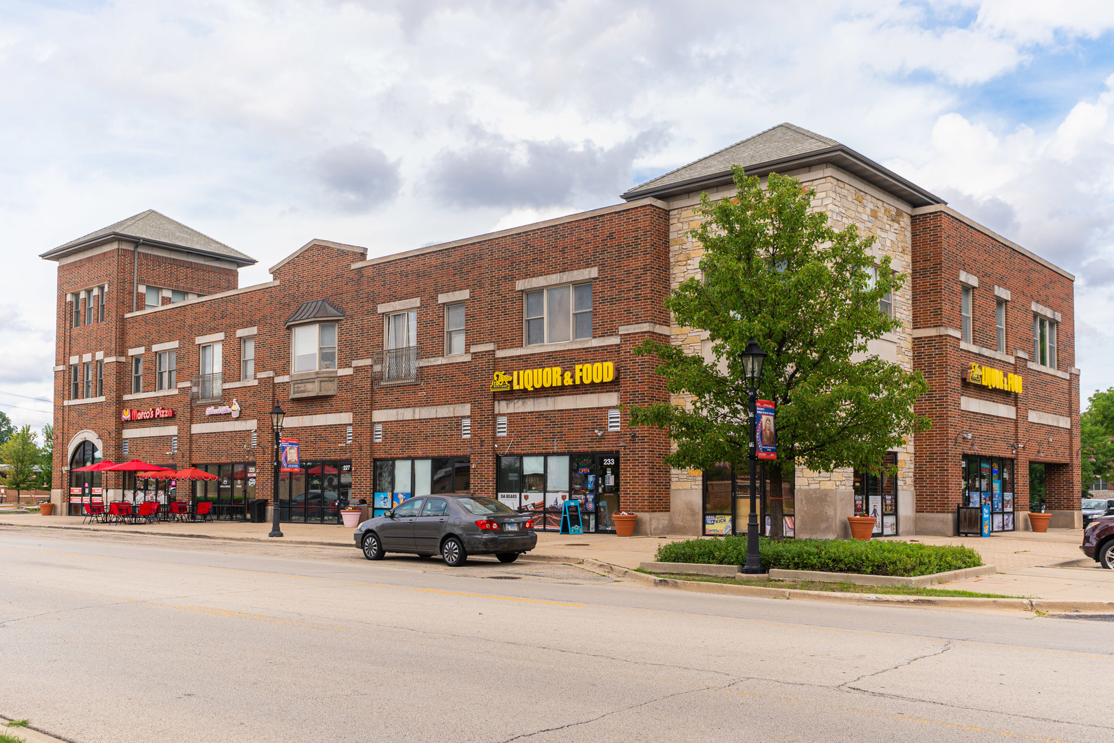 227 S Main Street, Bartlett, IL 60103