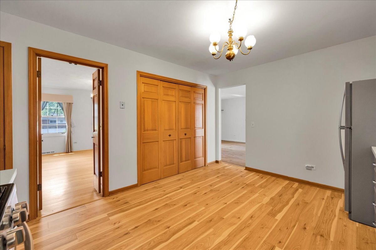 26W266 Tomahawk Drive, Wheaton, IL 60189