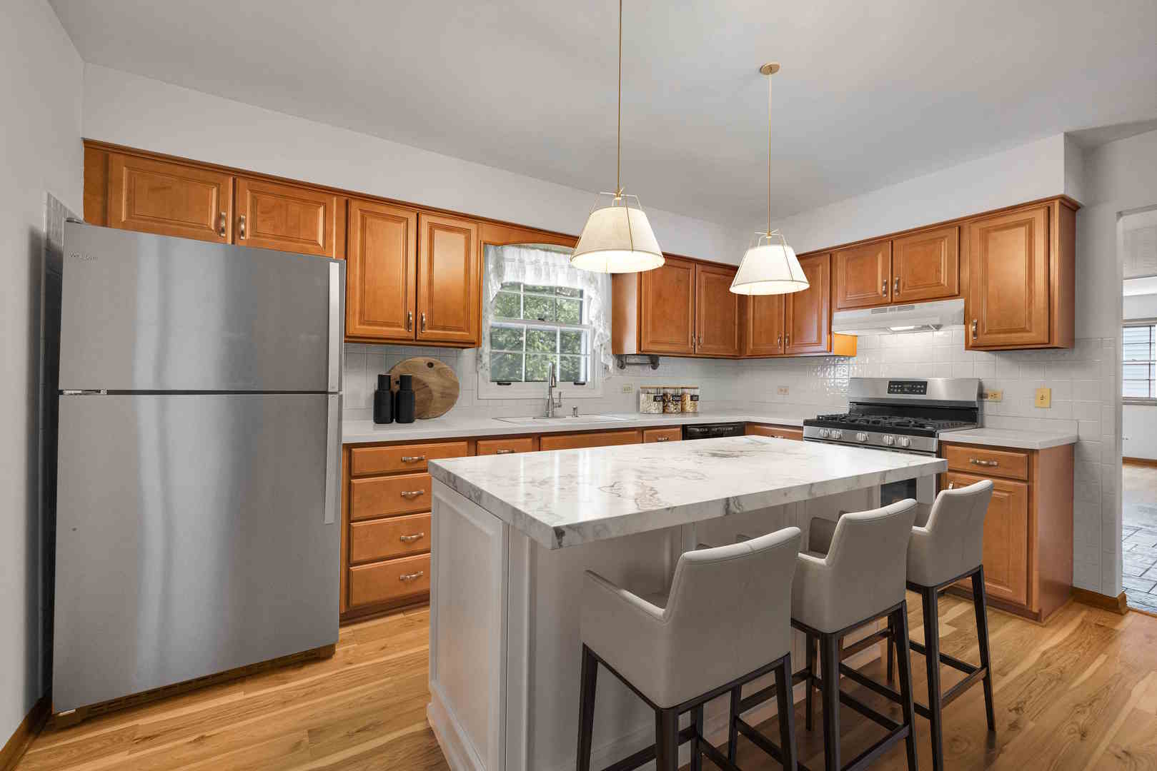 26W266 Tomahawk Drive, Wheaton, IL 60189