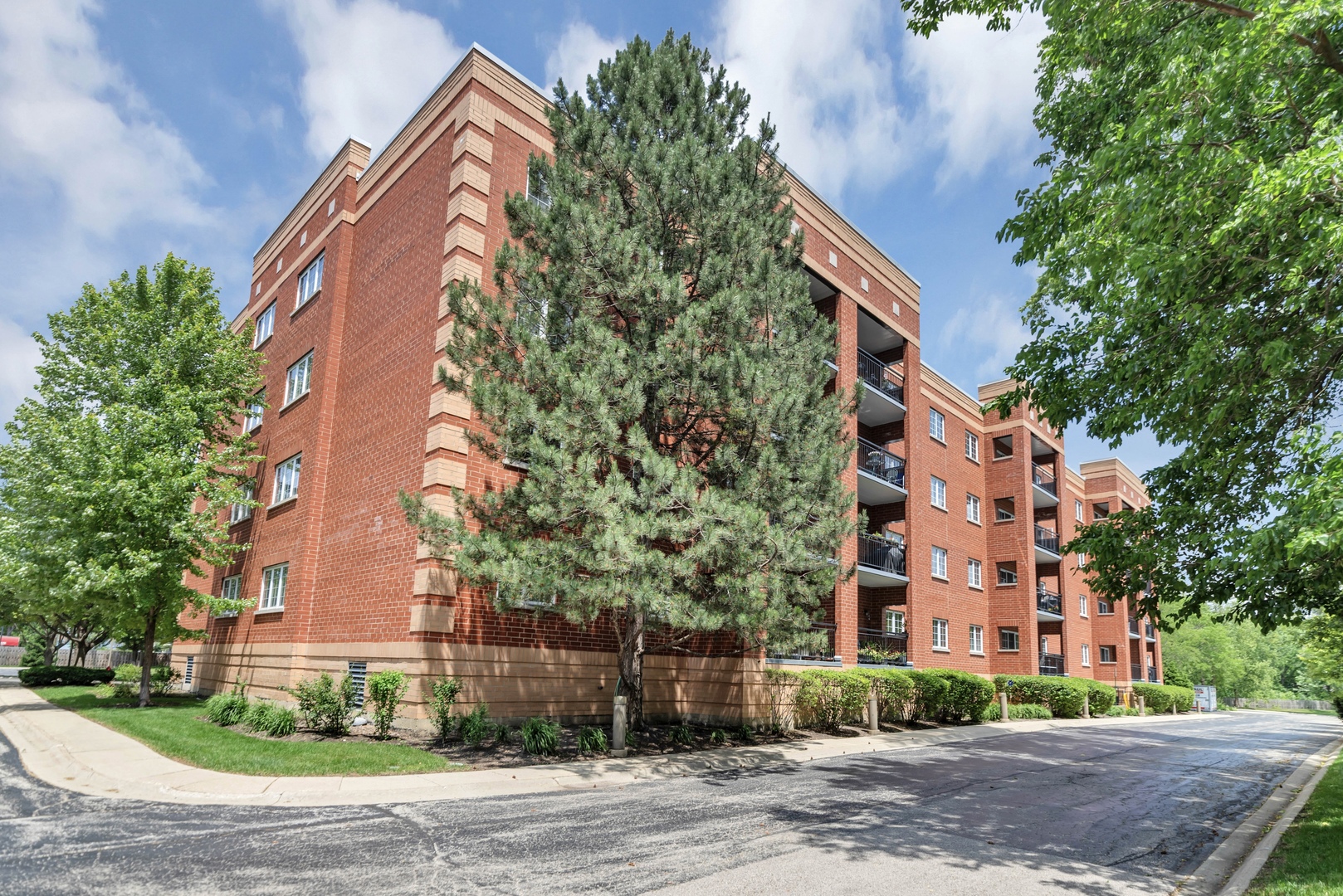 59 S Hale Street, Palatine, IL 60067