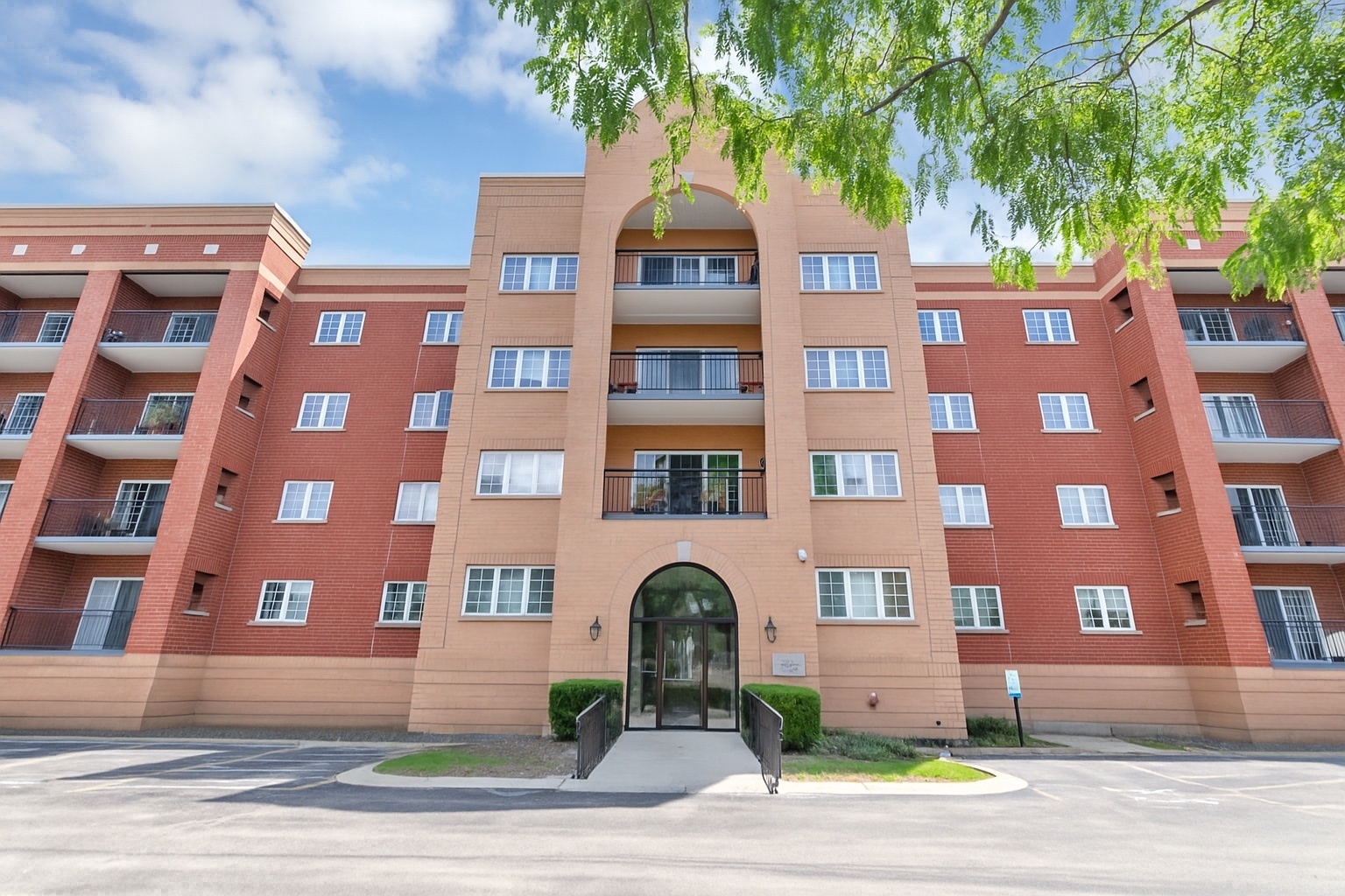 59 S Hale Street, Palatine, IL 60067