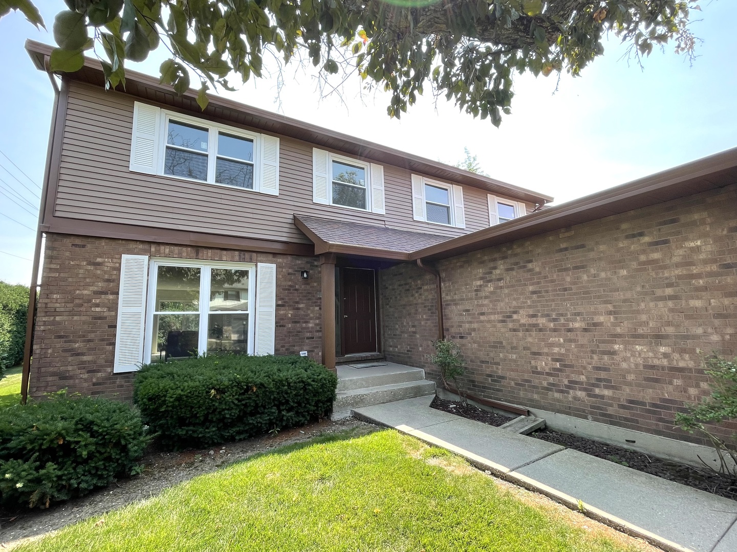 2566 Brian Drive, Northbrook, IL 60062
