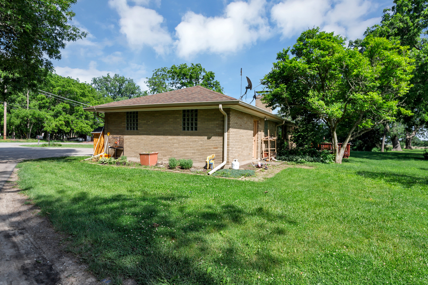 41W597 US Highway 20, Hampshire, IL 60140