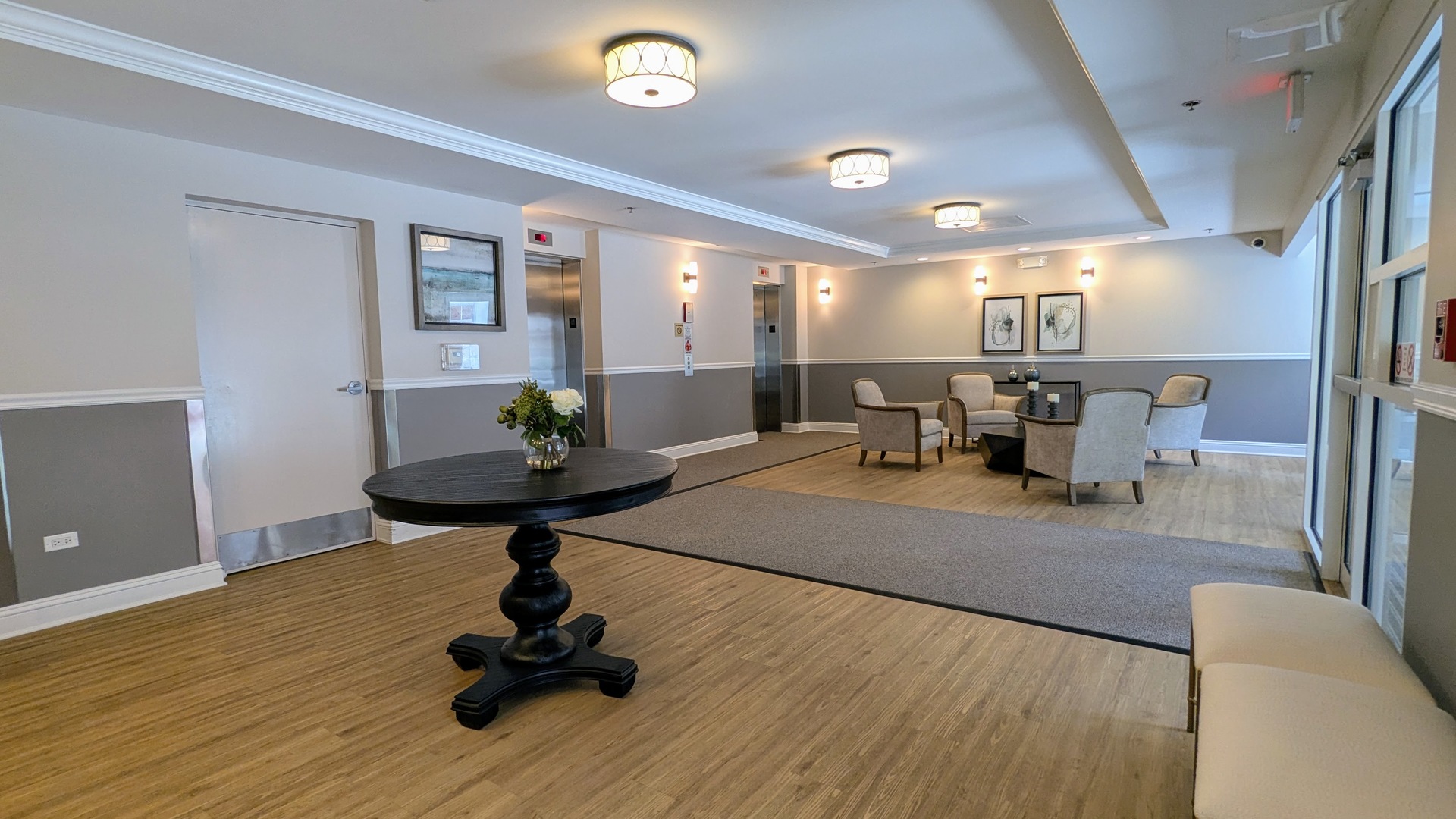 390 W Mahogany Court #412, Palatine, IL 60067