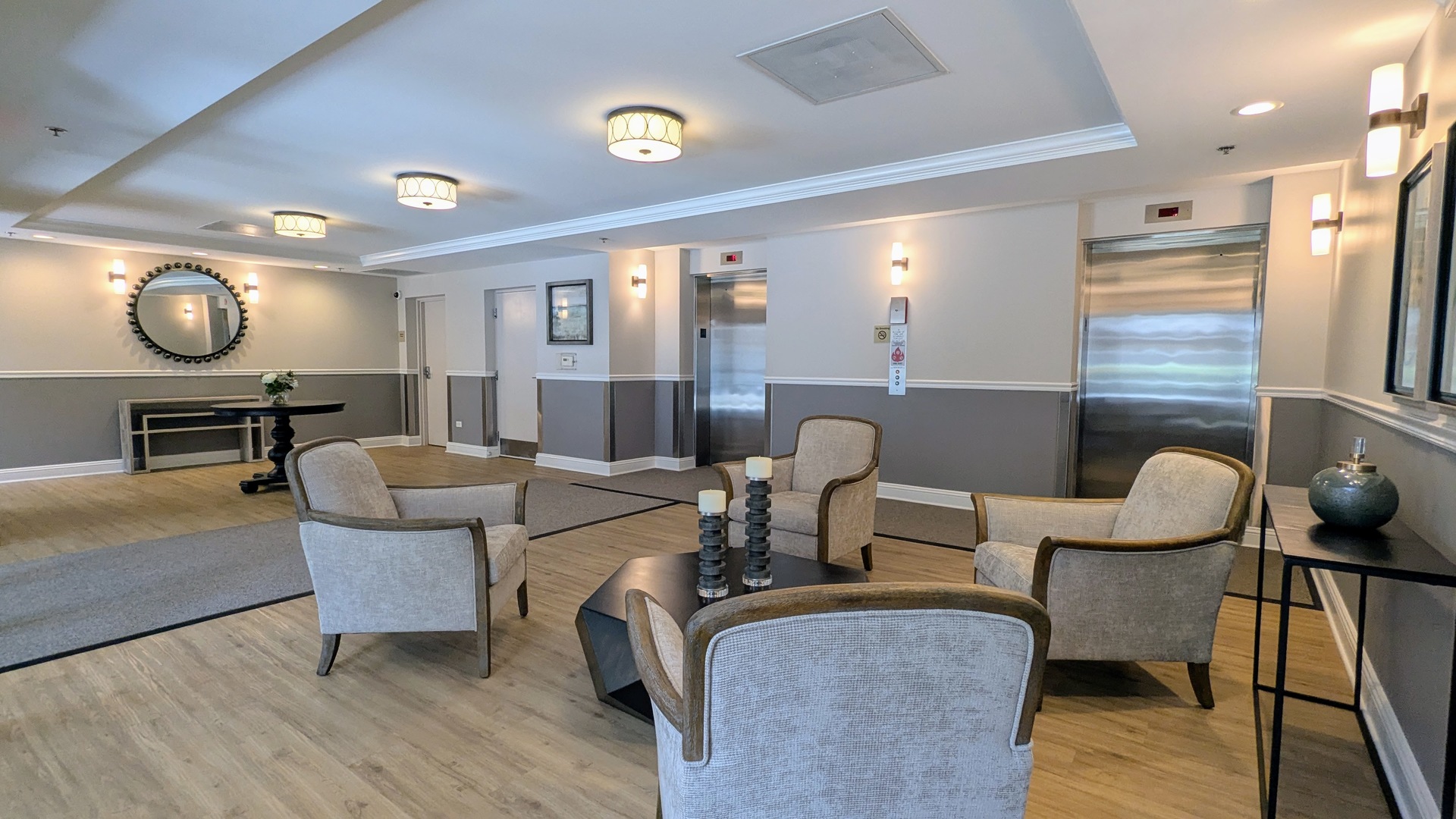 390 W Mahogany Court #412, Palatine, IL 60067