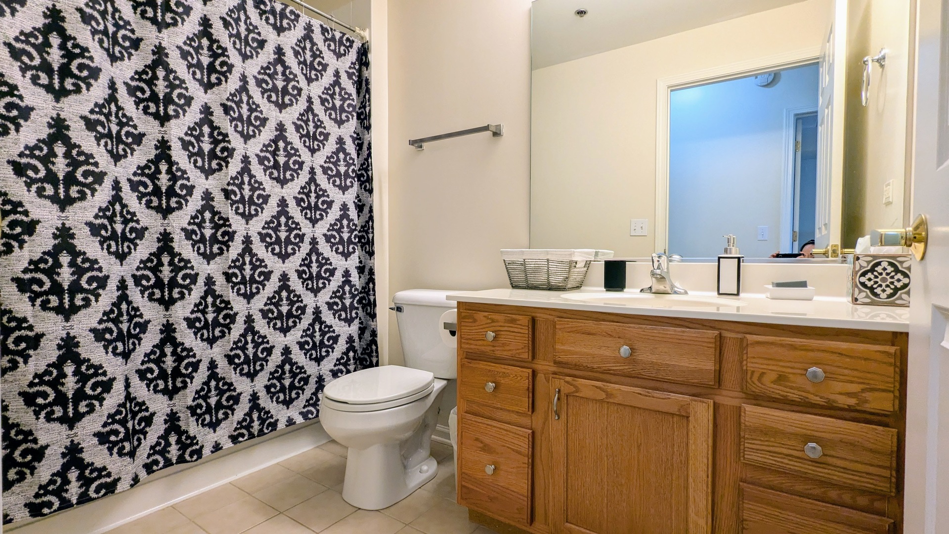 390 W Mahogany Court #412, Palatine, IL 60067