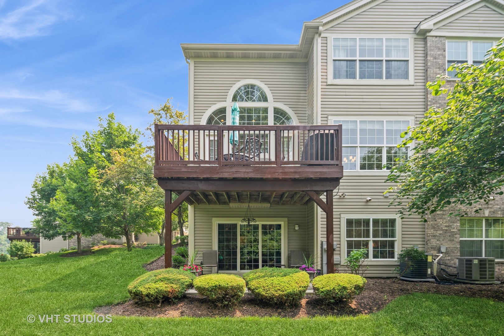 216 River Mist Court, Oswego, IL 60543