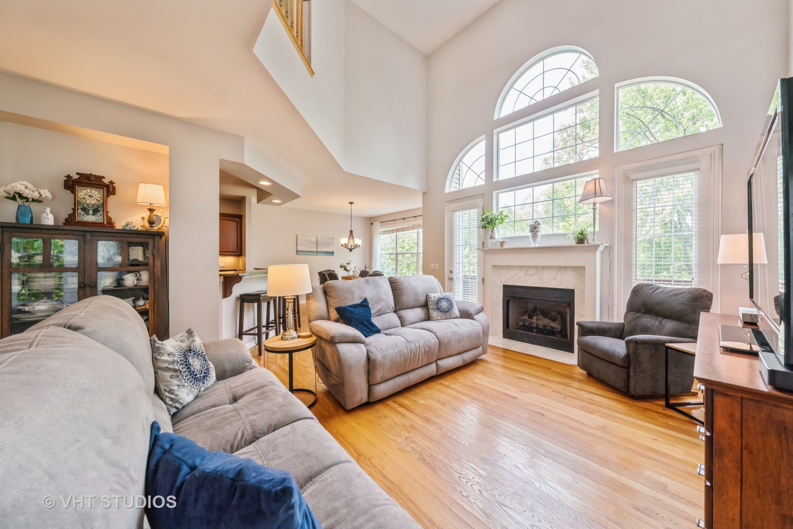 216 River Mist Court, Oswego, IL 60543