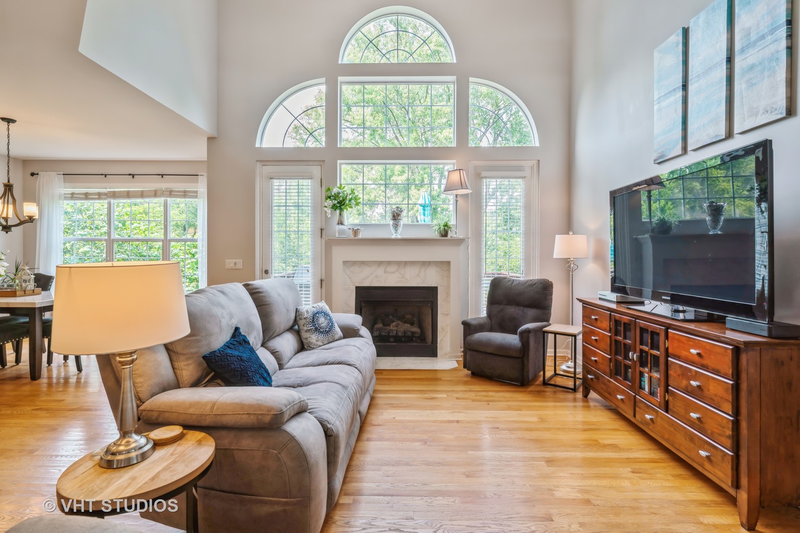 216 River Mist Court, Oswego, IL 60543