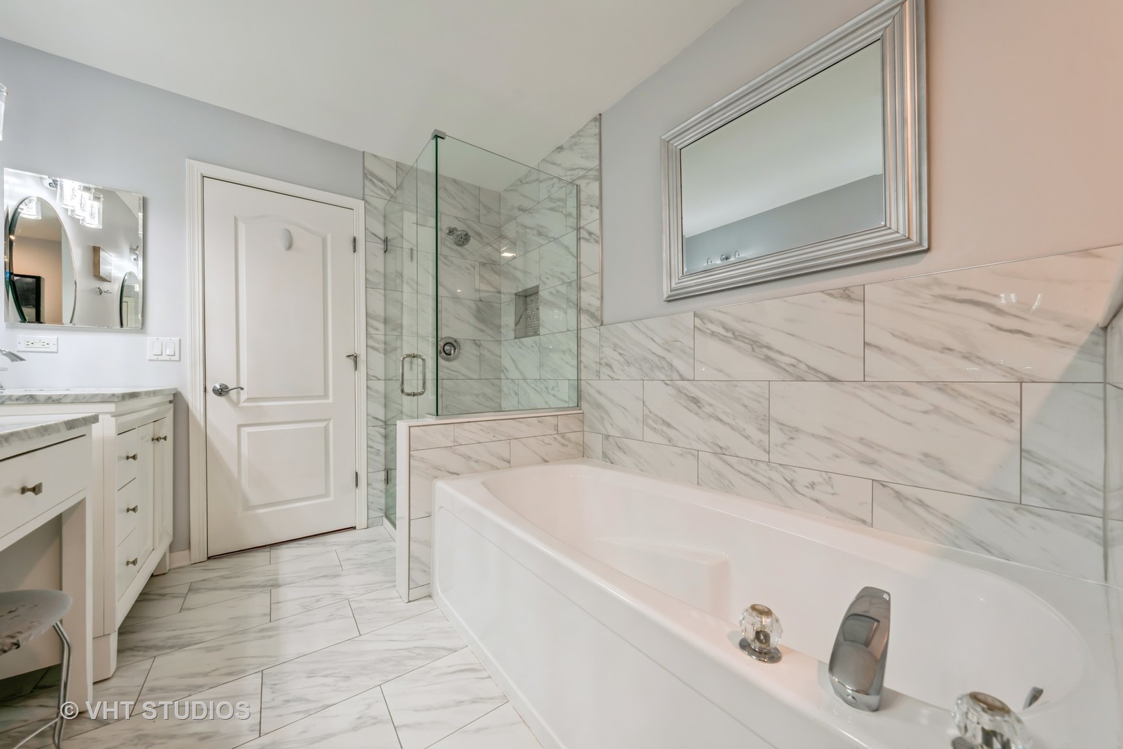 216 River Mist Court, Oswego, IL 60543
