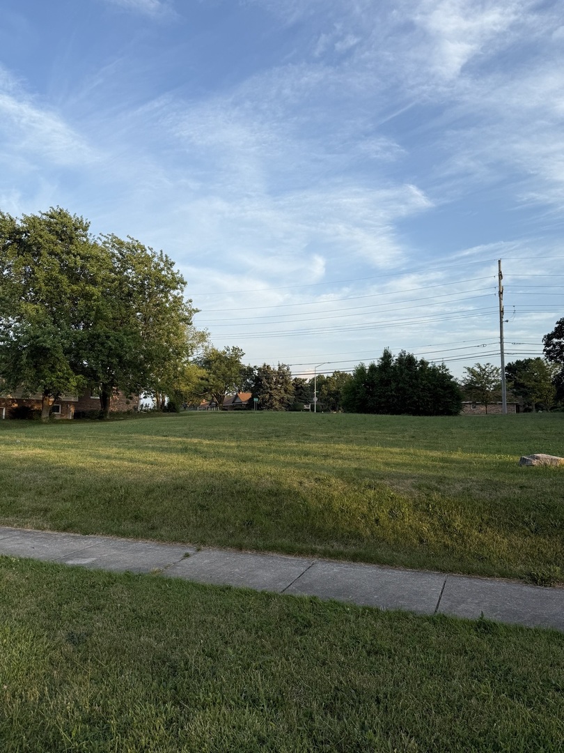 8444 W 171st Street, Tinley Park, IL 60487