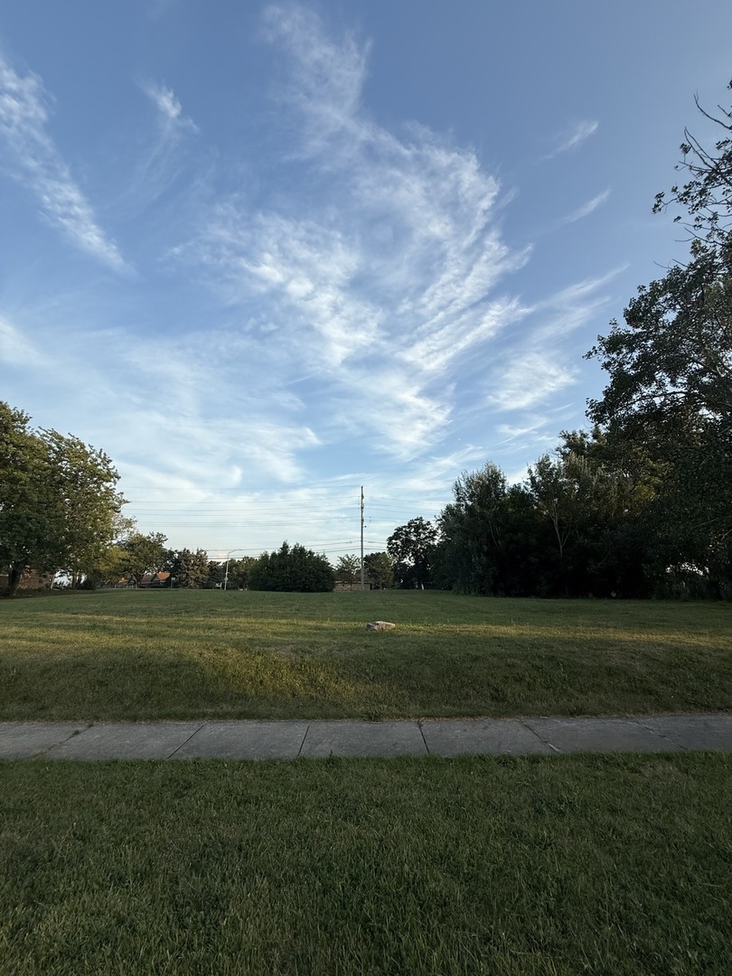 8444 W 171st Street, Tinley Park, IL 60487