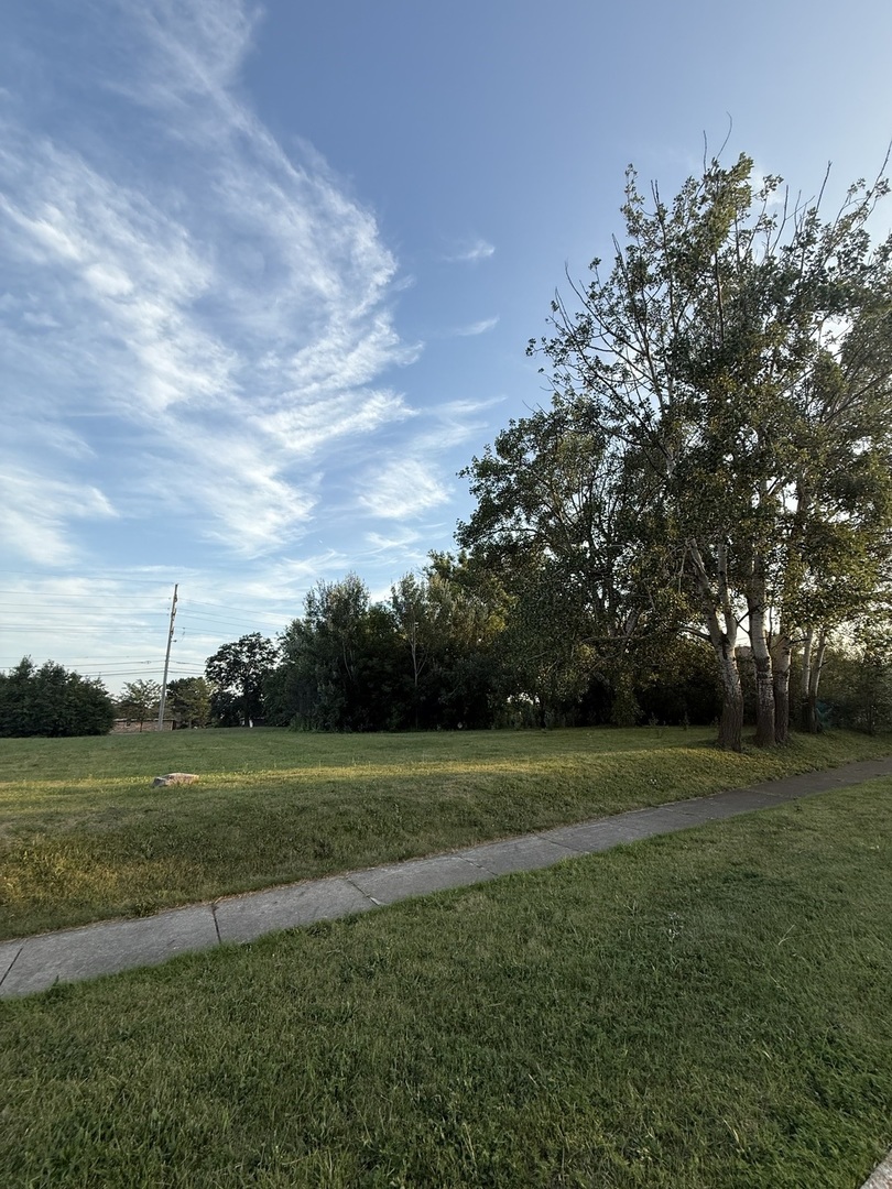 8444 W 171st Street, Tinley Park, IL 60487