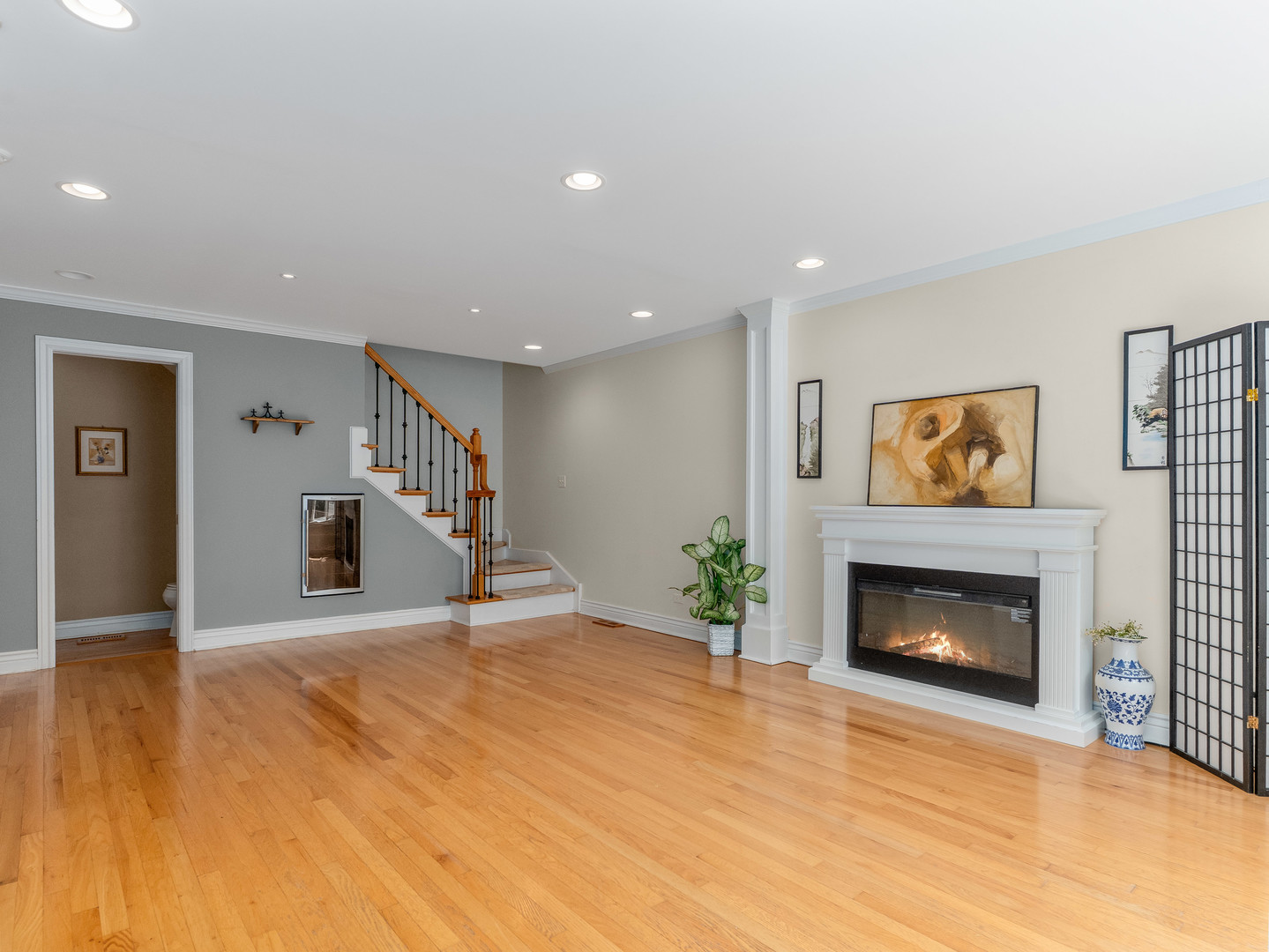 471 RIVER BEND Road #107, Naperville, IL 60540