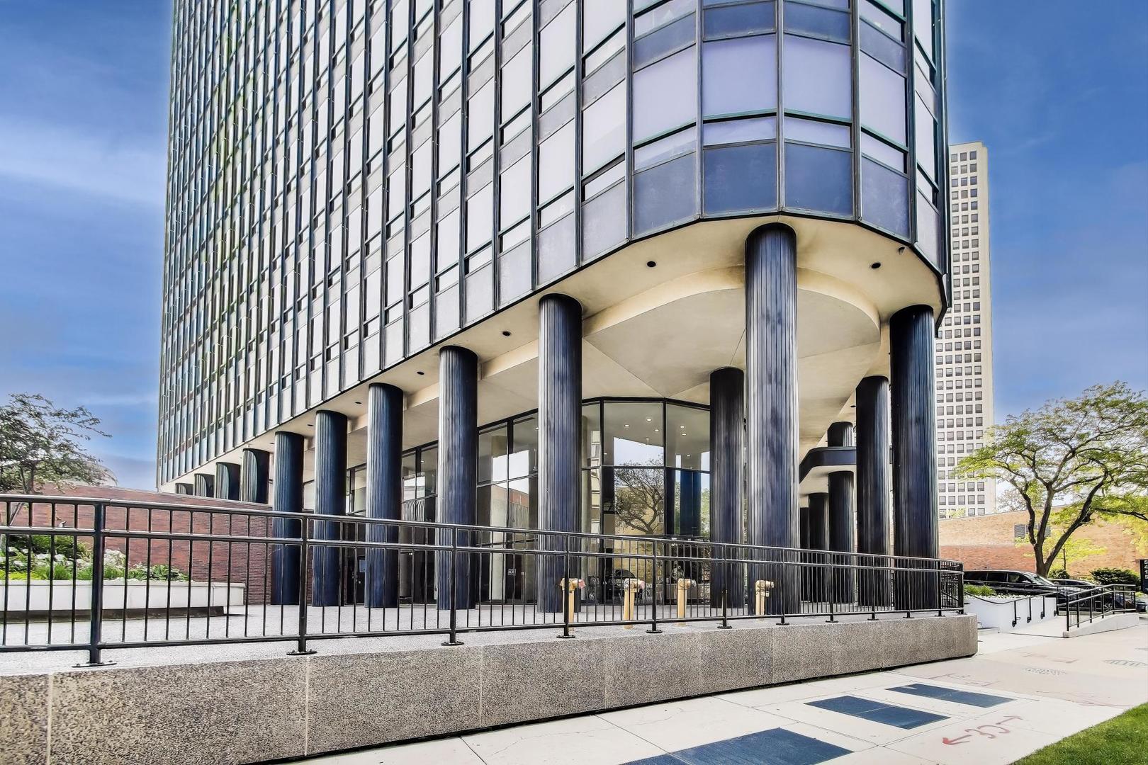 5415 N Sheridan Road #1401, Chicago, IL 60640
