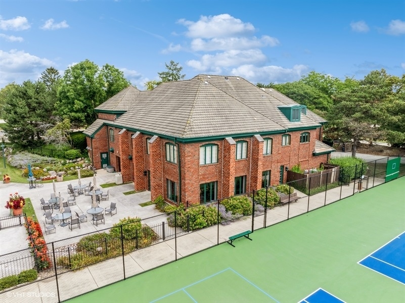 1912 Midwest Club Parkway, Oak Brook, IL 60523