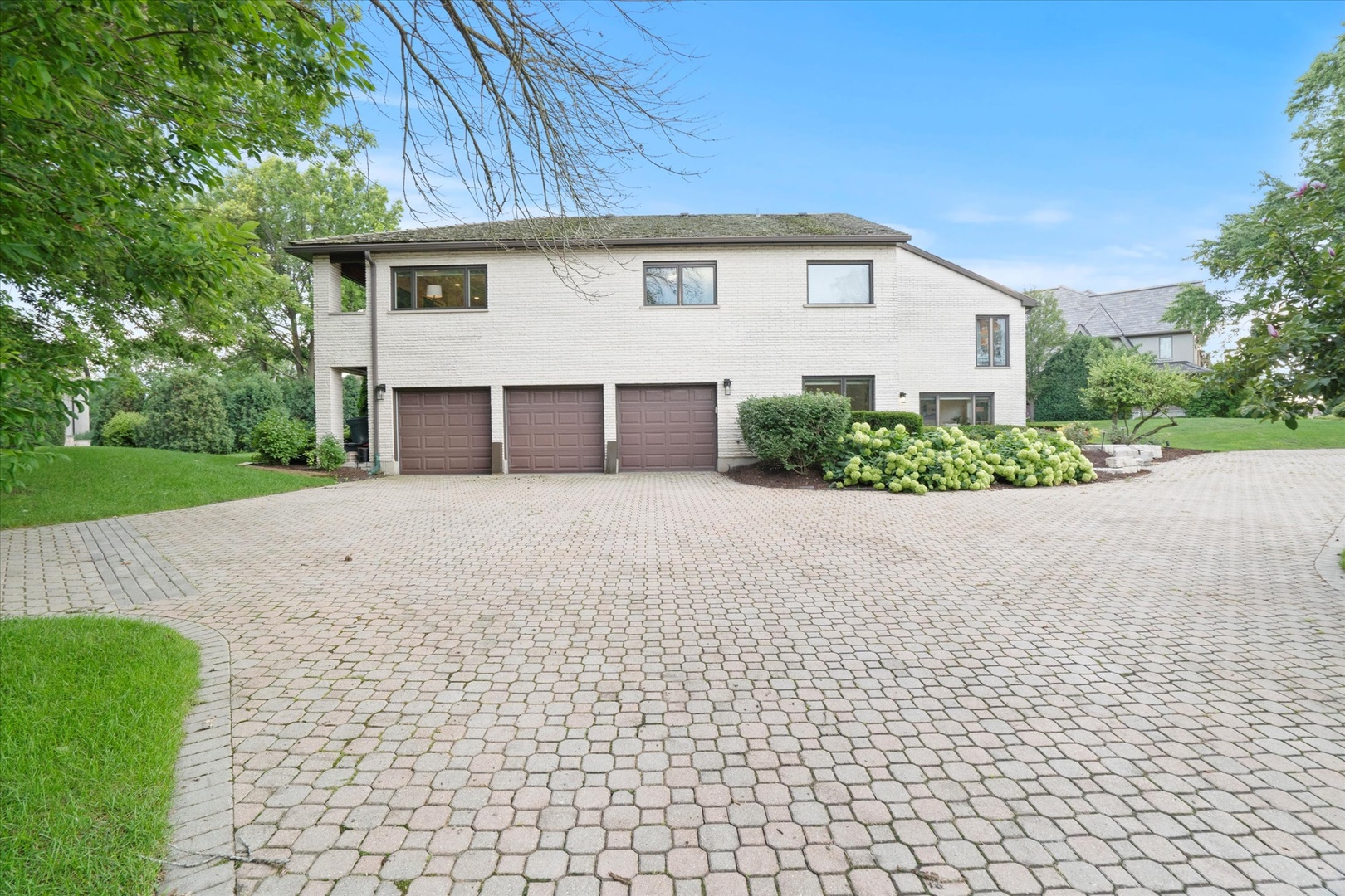 1912 Midwest Club Parkway, Oak Brook, IL 60523